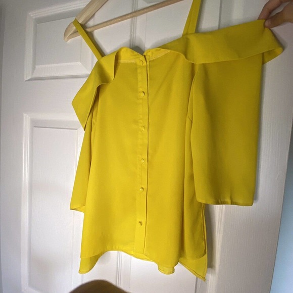 Bright Yellow Sweetheart Thin Strap Blouse. - Picture 3 of 6